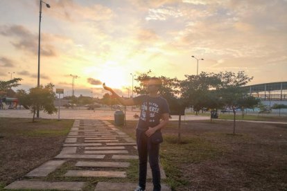 El joven gay, nacido en Machala hace 22 años, estudiaba Medicina en Cuenca, pero no culminó su carrera.