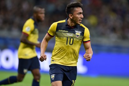 El delantero ecuatoriano, Ángel Mena, se destaca como goleador del Clun León mexicano.