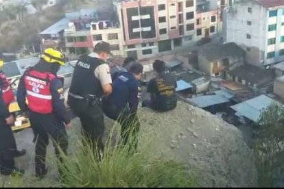 El chico fue persuadido por la policía, que evitó un desenlace fatal.