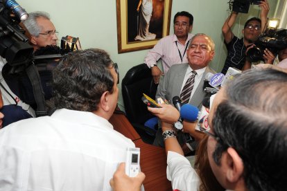 Jaime Nebot durante la discusión con el juez Wilson Luque. "¡Silencio, delincuente!", le dijo.
