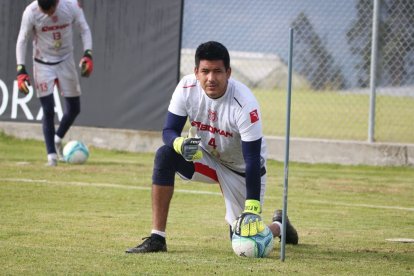 Walter Chávez, el golero mundialita de Técnico Universitario.