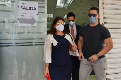 Abraham Muñoz acudió ala Fiscalía junto a su abogada Soraya Franco