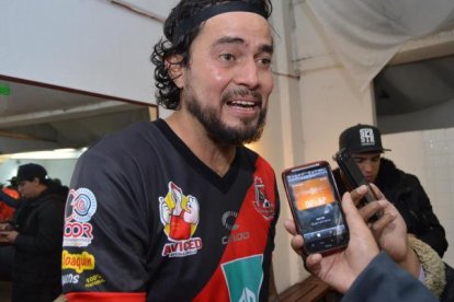 Jaime Iván Kaviedes en 2018 reforzó al equipo cuencano Simón Bolívar, que participó en el torneo Mundialito de los Pobres.