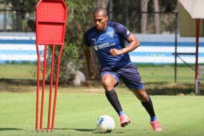 Antonio Valencia está en la mira de Sao Paulo y Flamengo.