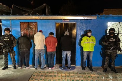 Cada uno de los bloques de droga tenía el logotipo de una manzana.