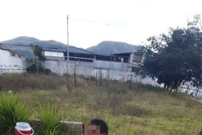 El hombre fue hallado con su compinche en el interior de un domicilio, en Ponceano.