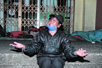 Susana fue al albergue temporal  del Municipio pero regresó a las calles.