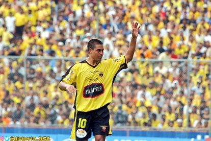 El exvolante argentino, Cristian Chaparro, solo jugó seis meses en Barcelona en 2002.