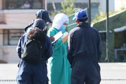 El número del personal de salud contagiado por covid-19 sigue aumentando en Quito.


01  de Junio de 2020

ANGELO CHAMBA

Agencia (ag-expreso ag-extra ag-quito)