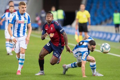 Pervis Estupiñán hizo una gran temporada en Osasuna de España.