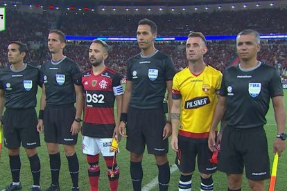 Barcelona y Flamengo jugaron su partido en el Maracaná.