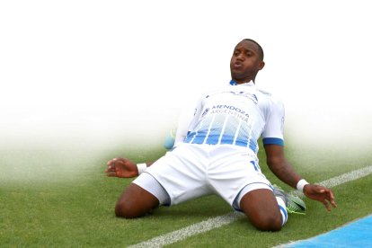 Jaime Ayoví vestirá de celeste y blanco en la reanudación del torneo de LigaPro.