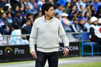 El estratega ecuatoriano, Paúl Vélez, sería uno de los candidatos para asumir el banquillo de Ecuador, en caso de que se confirme la salida de Jordi Cruyff.