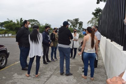 Los familiares estaban consternados por la muerte de la joven estudiante de Derecho.