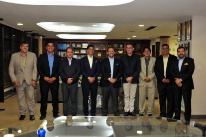 Francisco Egas cuando todo era armonía con el resto de sus compañeros del directorio.