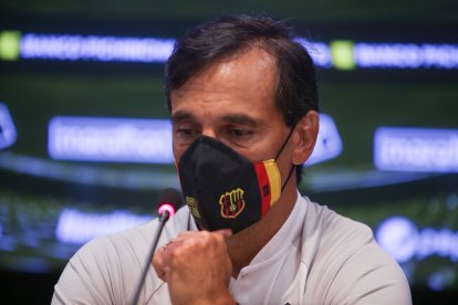 Fabián Bustos deberá de hablar ante la Comisión disciplinaria de la FEF.