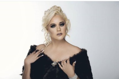 Kathy Elisa estuvo a punto de colapsar, según su esposo.