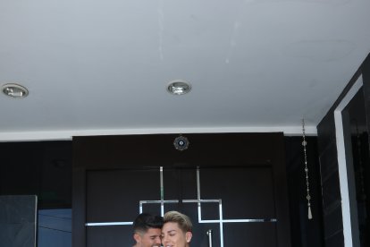 Mauricio Herrera se refugió en el amor de su esposo Bryan Bartolomé, con quien, lleva 10 años de conocerse.