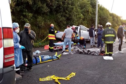Los heridos fueron atendidos por los paramédicos de las distintas unidades de socorro.
