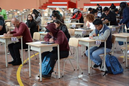  Serán un total de 225.767 jóvenes, de los cuales 127.419 son estudiantes de tercero de Bachillerato y 98.348 son personas graduadas en años anteriores.  