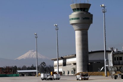  Mediante un comunicado, la Corporación Quiport, administradora de la terminal aérea, informó que hasta las 18:20 de este jueves, 27 vuelos habían sido cancelados.  