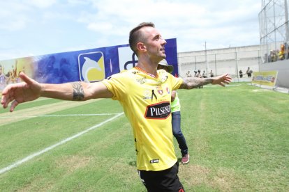  Referencial. Damián Díaz seguirá vistiendo la camiseta de Barcelona. 