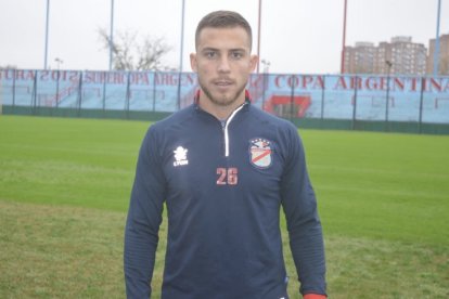 El volante argentino Ezequiel Piovi jugó por el Arsenal de Sarandí en la última Superliga argentina