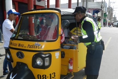 Los vehículos fueron llevados a los patios de retención de la Policía Judicial.