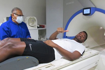 Todo en orden en la salud de Jefferson Orejuela en Barcelona.