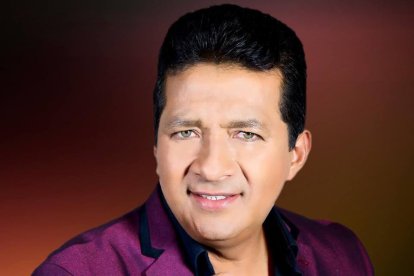  Máximo Escaleras recibe el apoyo de su familia en todo momento. 