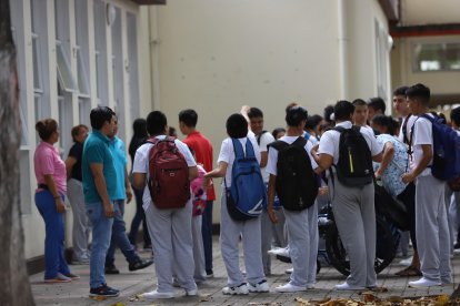  Las clases fueron suspendidas el 8 de octubre. 