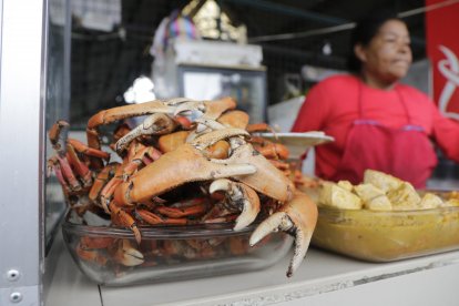  Un estudio de la Universidad Regional Amazónica Ikiam muestra que la contaminación en los manglares afecta directamente al crustáceo. 