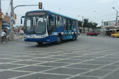  Referencial. El accidente ocurrió en la terminal de la Metrovía del Guasmo.  