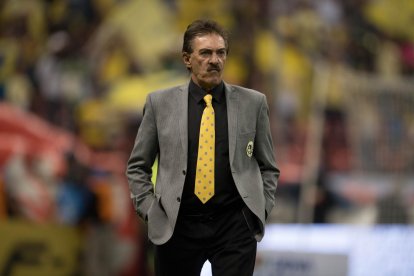  Ricardo La Volpe. La Ecuafútbol analiza a un colombiano y dos argentinos para tomar la selección en un nuevo proceso. 