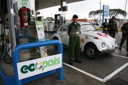  La decisión sobre el nuevo precio de la gasolina más consumida se produjo después de que en agosto ya se suspendiera el subsidio de la gasolina súper. 