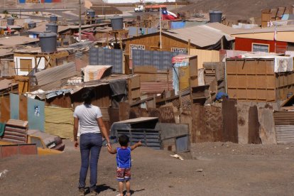  Referencial. En la investigación figura asimismo que la pobreza extrema se redujo un 0,8 % respecto a 2016. 