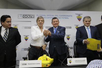  Paco Casal (izquierda) y Carlos Villacís, en la presentación del acuerdo.  