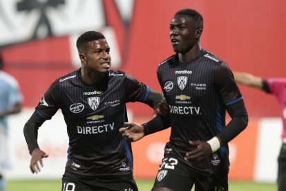  Dos golazos de Stiven Plaza dieron la victoria a Independiente del Valle en el estadio Bellavista pero, además, consagraron al delantero de 19 años como la futura promesa del fútbol nacional. 