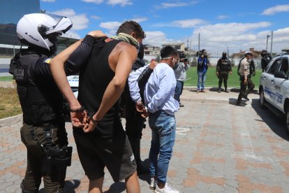 Uno de los detenidos es menor de edad.