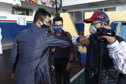 Luego de algunas décadas, los excadetes se reencontraron. Recordaron anécdotas.