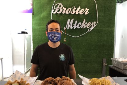 Andrés Angueta, administrador de la hueca Broster Mickey.