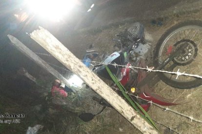 Yandry Vélez, de 25 años, iba por el sector El Achiote de la vía Pedernales-El Carmen cuando le ocurrió el accidente.