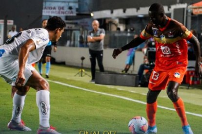 Delfín y Santos deben volver a encontrarse en el reinicio de la Copa Libertadores