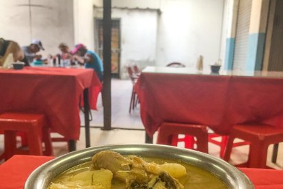 Se trata de un potaje que nació en las riberas ecuatorianas.