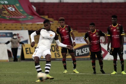 El penal de Fidel Martínez en Cuenca, es su gol 10 en el 2020.