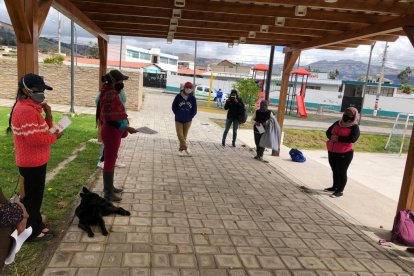 Mujeres recibieron herramientas para manejar la violencia de género.