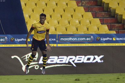 El delantero paraguayo Cristian Colmán anotó su primer gol con Barcelona, en el duelo ante Emelec, en la fecha 7 de la LigaPro.