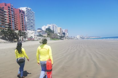 En Manta piden utilizar mascarilla, evitar aglomeraciones, mantener las áreas limpias.