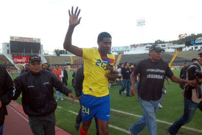 Tín Delgado el hombre gol de la Tricolor.