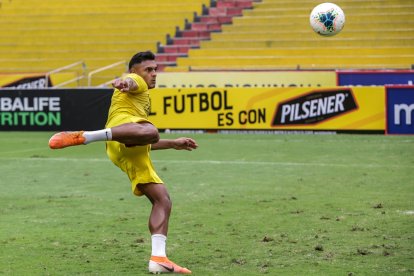 El paraguayo Cristhian Colmán es carta de gol en los canarios
